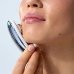 Lymphatic De-Puff Microcurrent Facial | Magic on Your Skin 